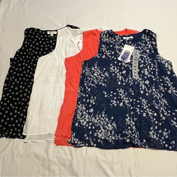 Tops - New Cristina B short sleeve top bundle, size 1X women